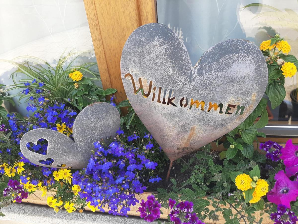 Gästehaus Pension Waldhorn Weilen unter den Rinnen Exterior foto