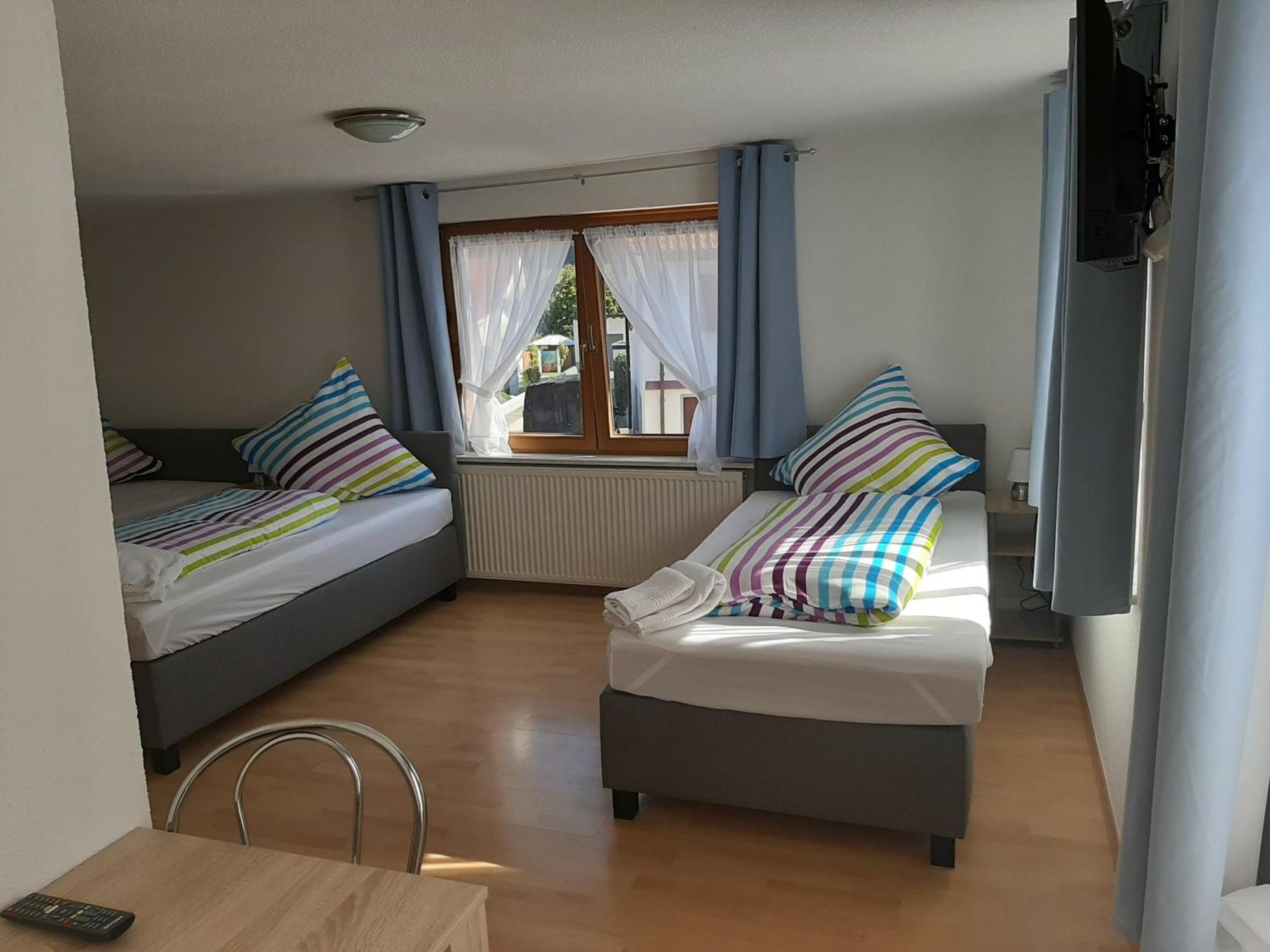 Gästehaus Pension Waldhorn Weilen unter den Rinnen Exterior foto